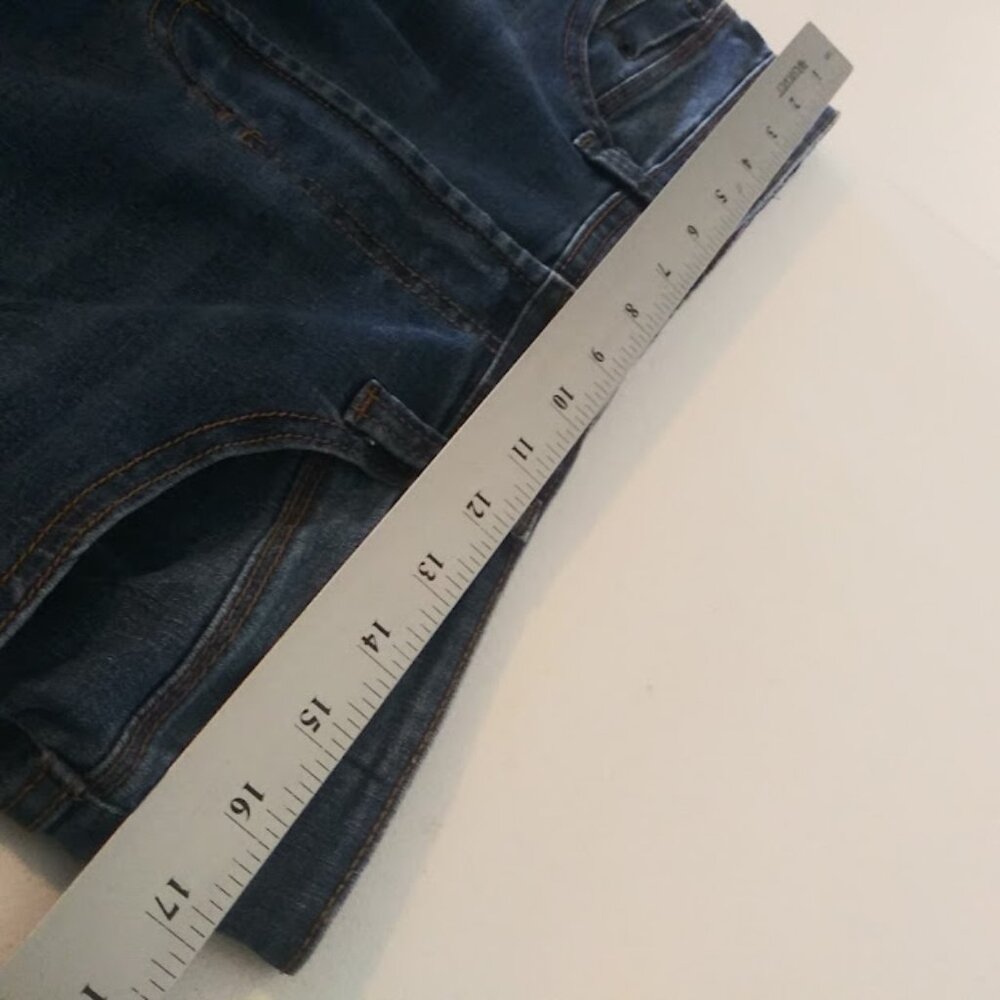 Kenneth Cole men's size 32X30 slim fit medium wash jeans - Picture 7 of 13